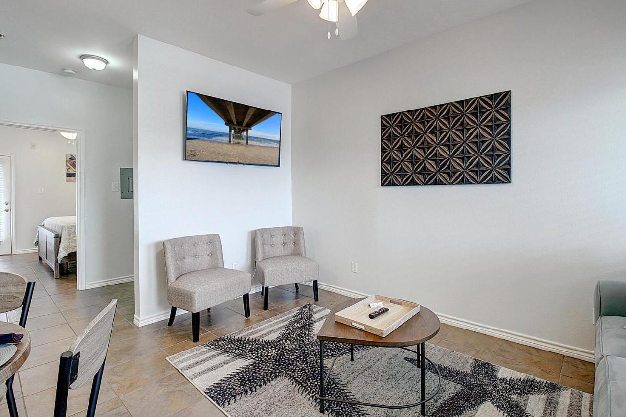 Shorts Story Apartment Port Aransas Exterior photo