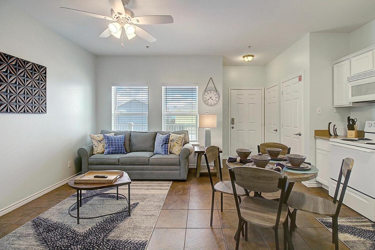 Shorts Story Apartment Port Aransas Exterior photo